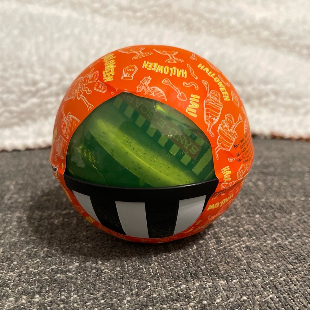 RARE Sandworm - MGA Miniverse Make It Mini Verse Halloween Series 2 Beetlejuice